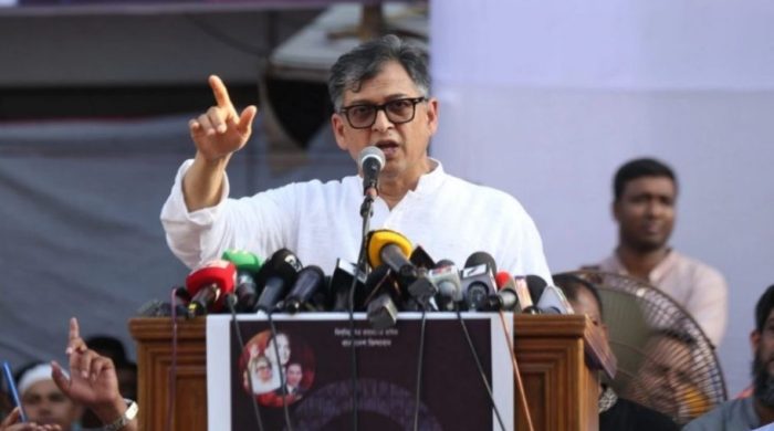 বিএনপি, সালাহউদ্দিন আহমদ, ড. মুহাম্মদ ইউনূস, প্রতিরক্ষা বাহিনী, জাতীয় ঐকমত্য কমিশন, অন্তর্বর্তী সরকার, জুলাই সনদ, সুষ্ঠু নির্বাচন, রাজনীতি প্রকাশের তারিখ ও বিভাগ: