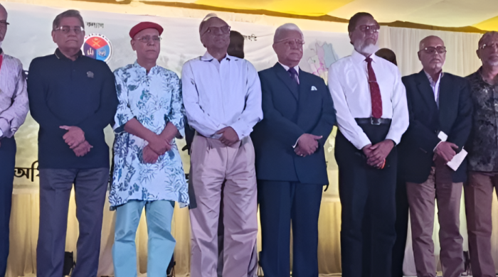 পার্বত্য চট্টগ্রাম, ভারত, শান্তিচুক্তি, আবদুল হাই শিকদার, মাহমুদুর রহমান, রাওয়া ক্লাব, সেনাবাহিনী, ইউপিডিএফ, সন্তু লারমা, পাহাড়ি সমস্যা