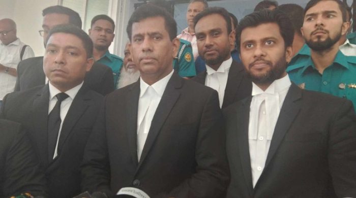 চিফ প্রসিকিউটর সাইবার হামলা, শেখ হাসিনা মামলা, আসাদুজ্জামান খাঁন কামাল, আন্তর্জাতিক অপরাধ ট্রাইব্যুনাল, মানবতাবিরোধী অপরাধ