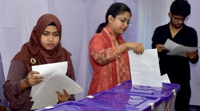 চবি চাকসু নির্বাচন, চাকসু ভোট, চট্টগ্রাম বিশ্ববিদ্যালয়, ছাত্রসংসদ নির্বাচন ২০২৫, মনির উদ্দিন, ছাত্রদল, ছাত্রশিবির, নির্বাচন কমিশন, বিশ্ববিদ্যালয় নির্বাচন, ভোটের হার