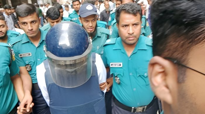 এনায়েত করিম চৌধুরী, সরকার উৎখাত, রিমান্ড, ঢাকা, ডিবি পুলিশ, সন্ত্রাস বিরোধ আইন, তৃতীয় দফা রিমান্ড, আদালত, নিউইয়র্ক, বাংলাদেশ