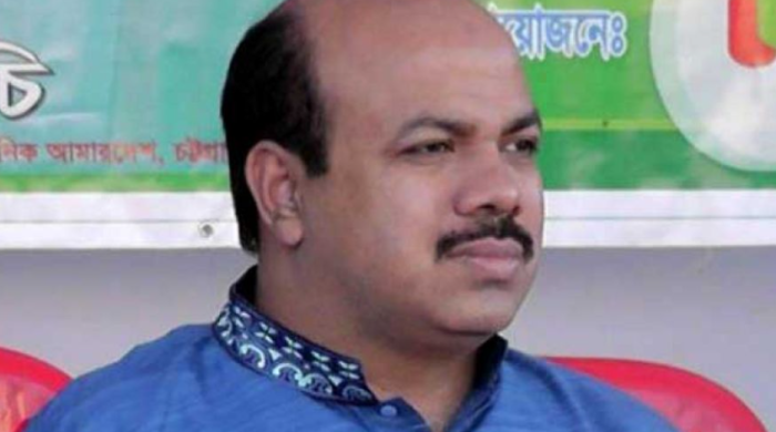 চট্টগ্রাম,-৪ আসনে, বিএনপি, চেয়ারম্যানের, উপদেষ্টা, আসলাম চৌধুরী, এবং চট্টগ্রাম-২ আসনে, বিএনপির, প্রার্থী, সারোয়ার আলমগীরের, ধানের শী,ষ প্রতীকে ভোট, করতে, কোনো বাধা নেই, বলে ,আদেশ, দিয়েছেন, সুপ্রিম কোর্টের আপিল বিভাগ।